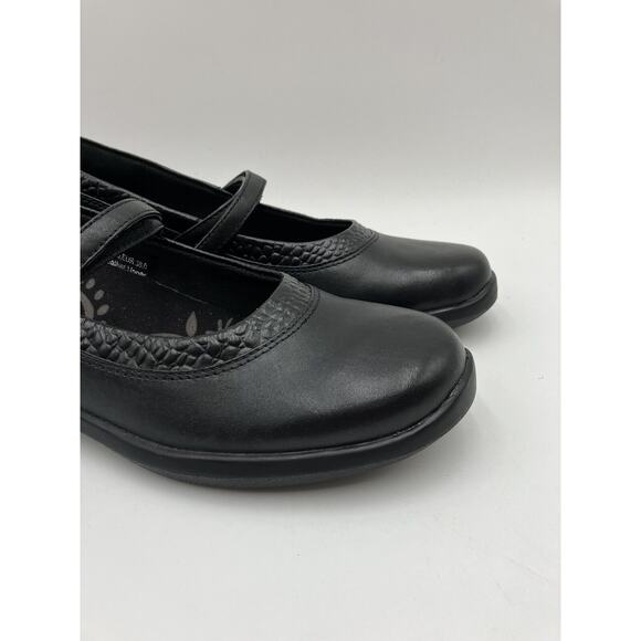 Aetrex Women's Black Mary Jane Sandals - Picture 2 of 11